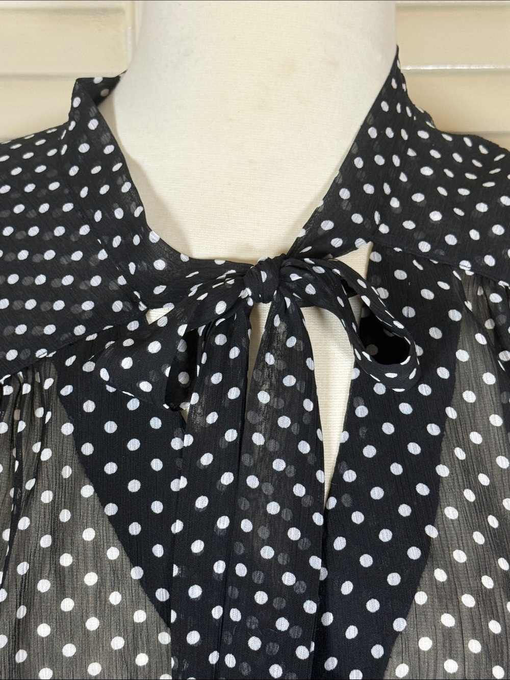 Peter Nygard Vintage Polka Dot Tie Neck Bow Blouse Sheer Size 18 - Picture 4 of 8